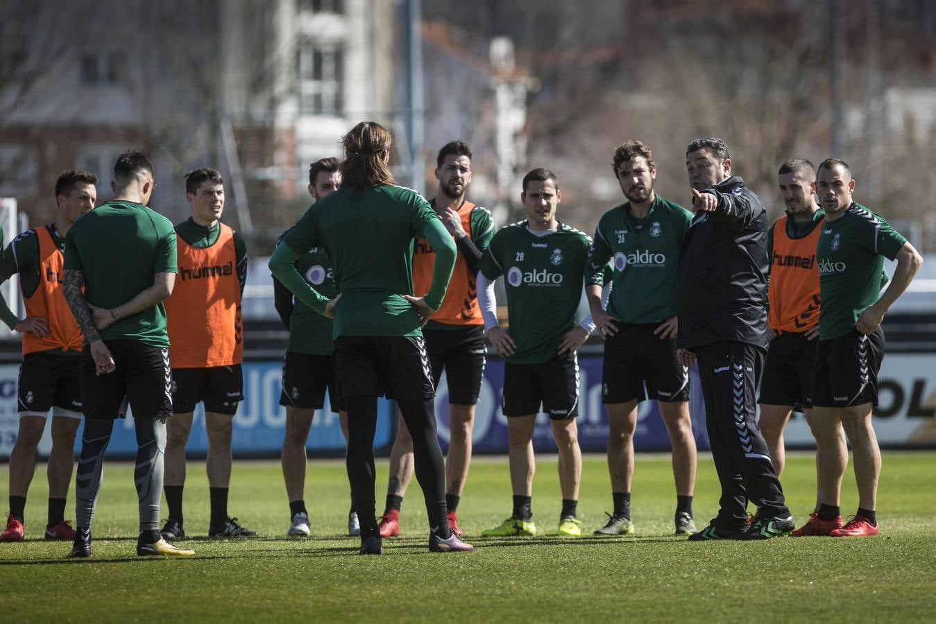 Fotos: Entrenamiento del Racing para preparar su visita a Barakaldo