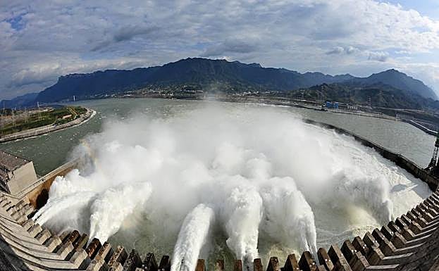 ¿Domingo de lavadora, horno y plancha? La luz se desploma un 76%