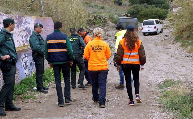 La búsqueda se intensificó en la zona donde se encontró la camiseta