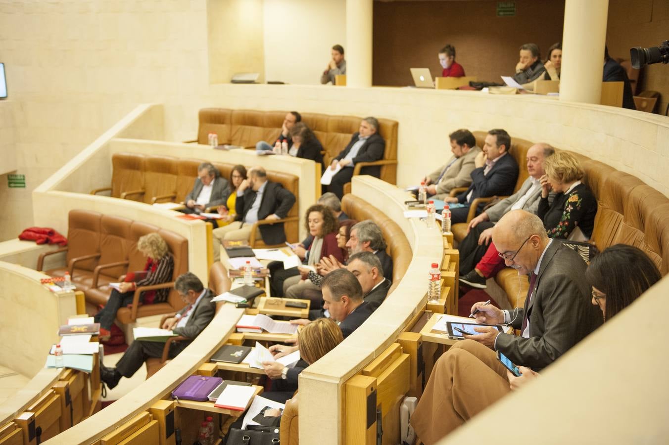 Fotos: El Parlamento aprueba la Ley de Transparencia de Cantabria