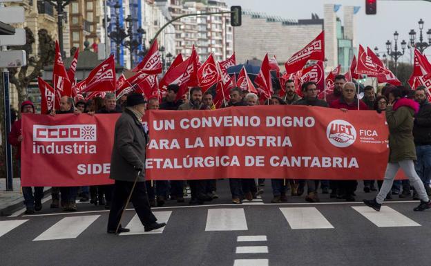 UGT y CCOO acusan a Pymetal de retrasar el nuevo convenio colectivo del metal en Cantabria