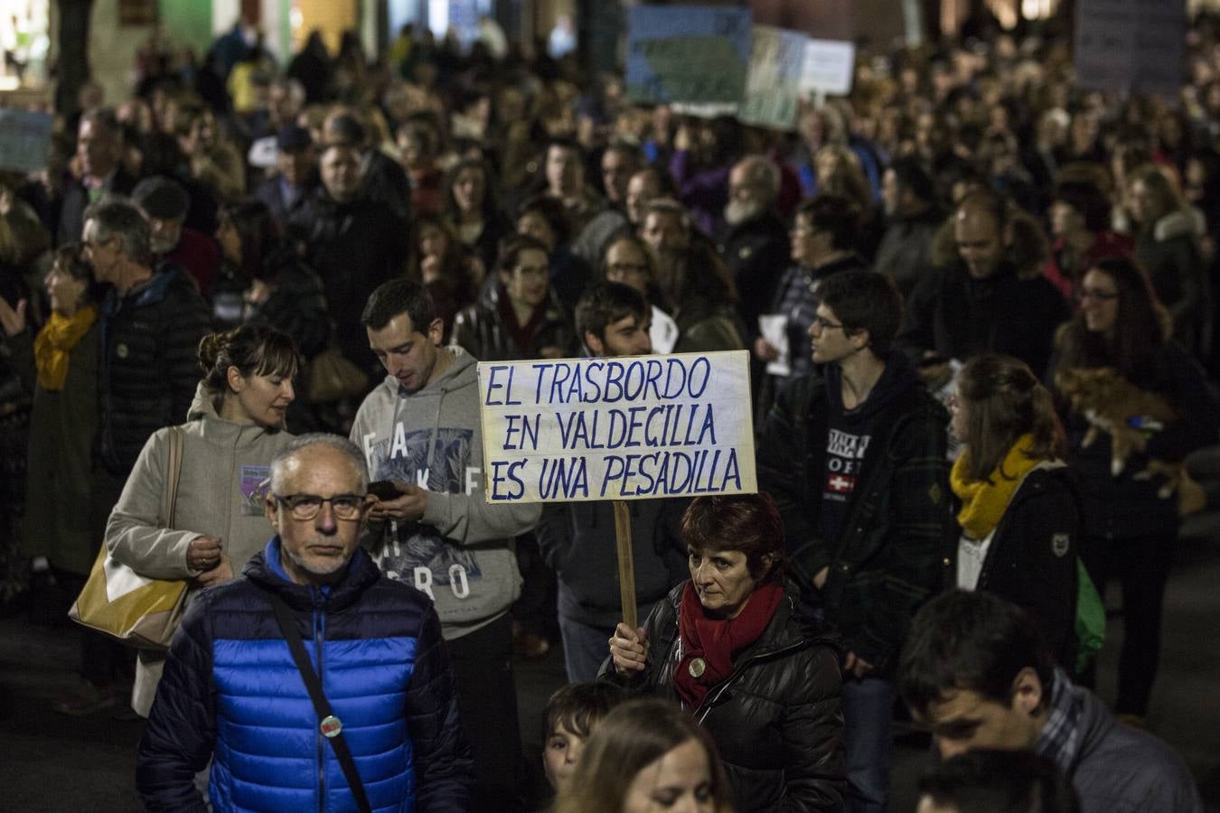 Fotos: Manifestación contra el MetroTUS