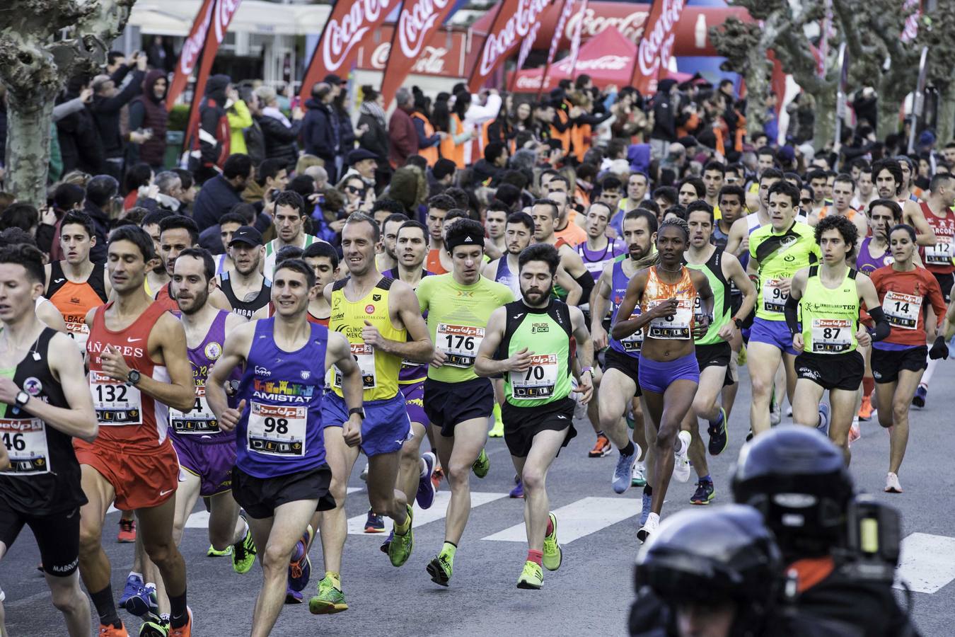 Fotos: Toni Abadía bate en Laredo el récord de España de 10 km en ruta