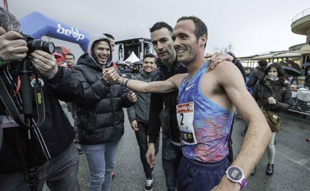 Toni Abadía bate el récord de España de 10 km en ruta con 27:46
