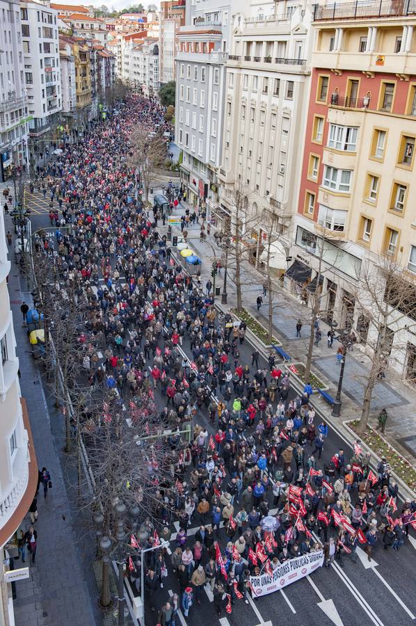 Los sindicatos cifran en 25.000 personas los asistentes a la protesta