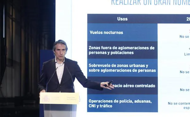 El ministro de Fomento, Íñigo de la Serna, en la presentación del Plan Estratégico de drones.