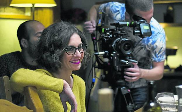 Una de las protagonistas, Miriam Tortosa, junto al director de fotografía, Iñaki Gorraiz. 