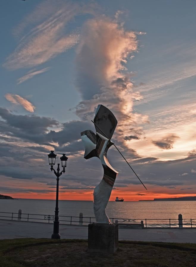 La llegada de la primavera a Cantabria hace olvidar poco a poco el duro invierno de temporales que ha vivido la región.