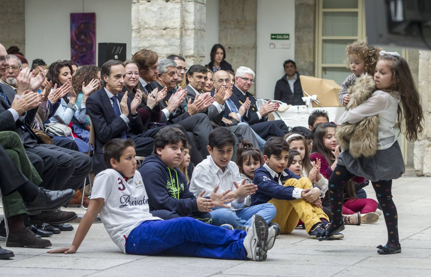 Fiesta celebrada en el Parlamento en 2014 con motivo del Día Internacional del Pueblo Gitano 