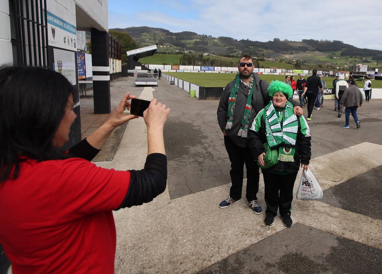 Los aficionados verdiblancos se han dejado notar en la villa asturiana antes del partido contra el Lealtad