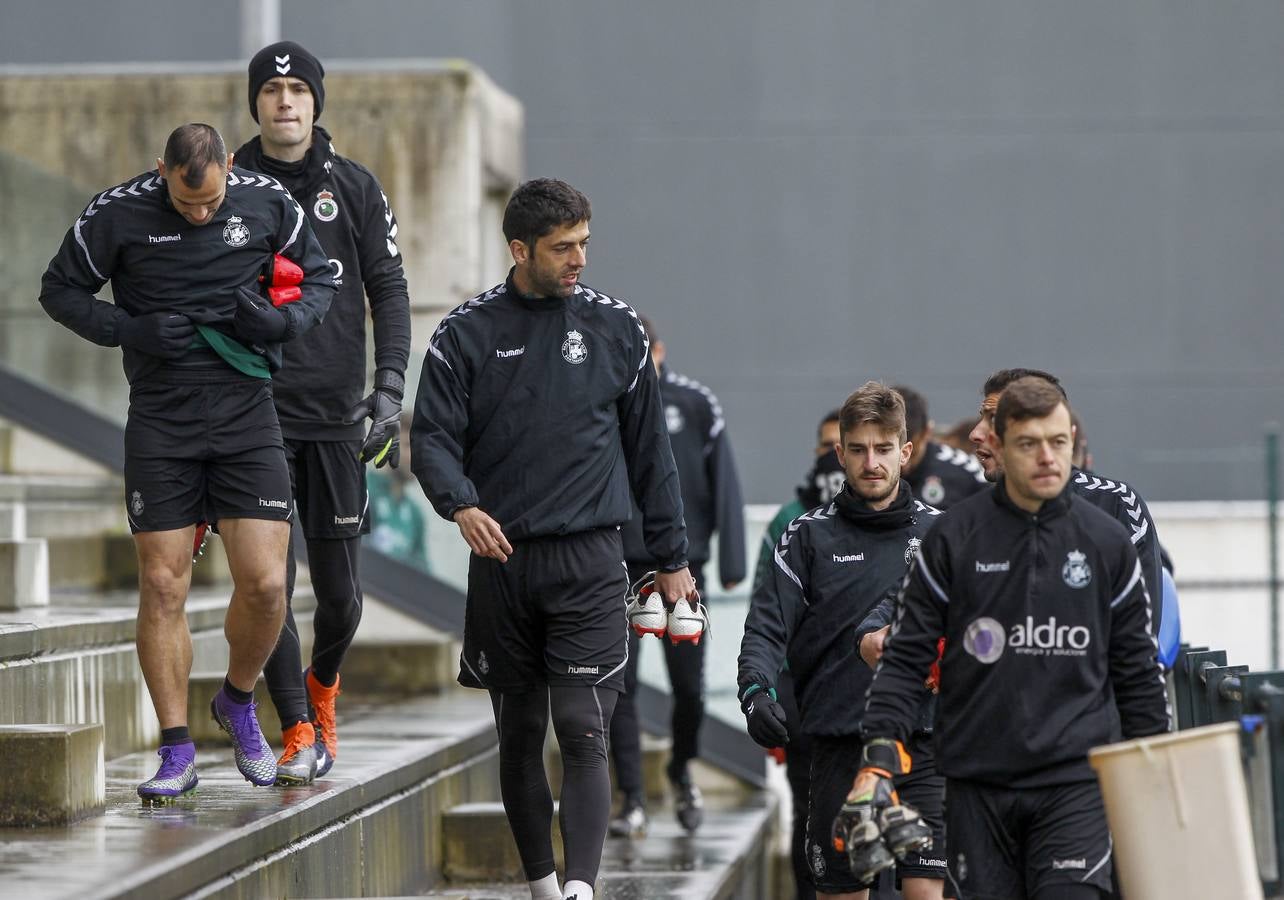 Fotos: El Racing prepara a conciencia el partido ante Osasuna B