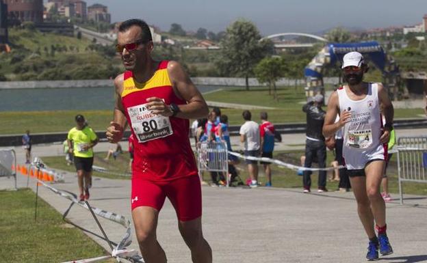 Pasada edición de los 100 Kilómetros, en el parque de Las Llamas de Santander 