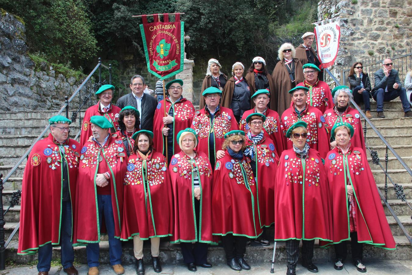 Fotos: Las cofradías gastronómicas de Cantabria ganan el Jubileo