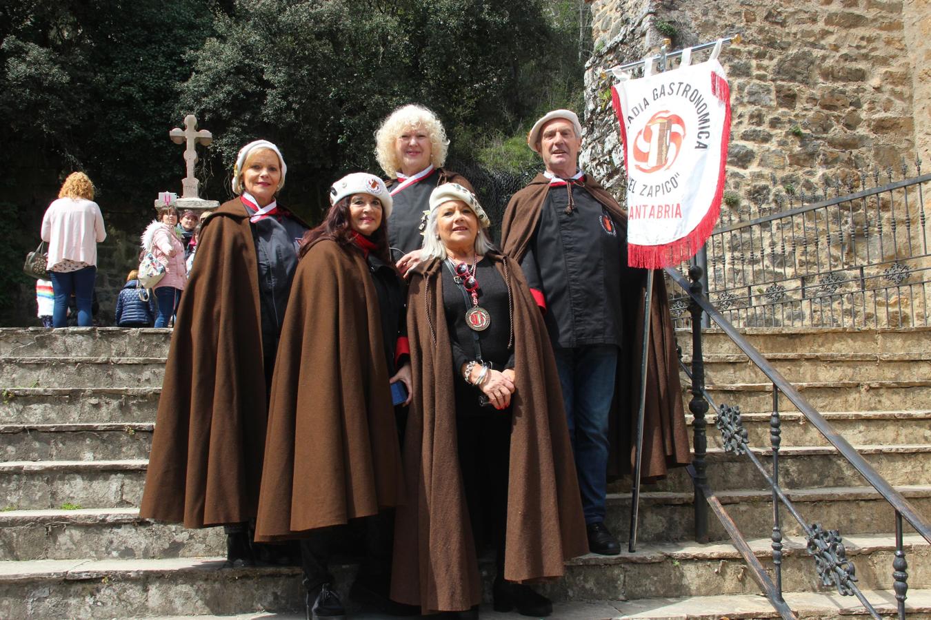 Fotos: Las cofradías gastronómicas de Cantabria ganan el Jubileo