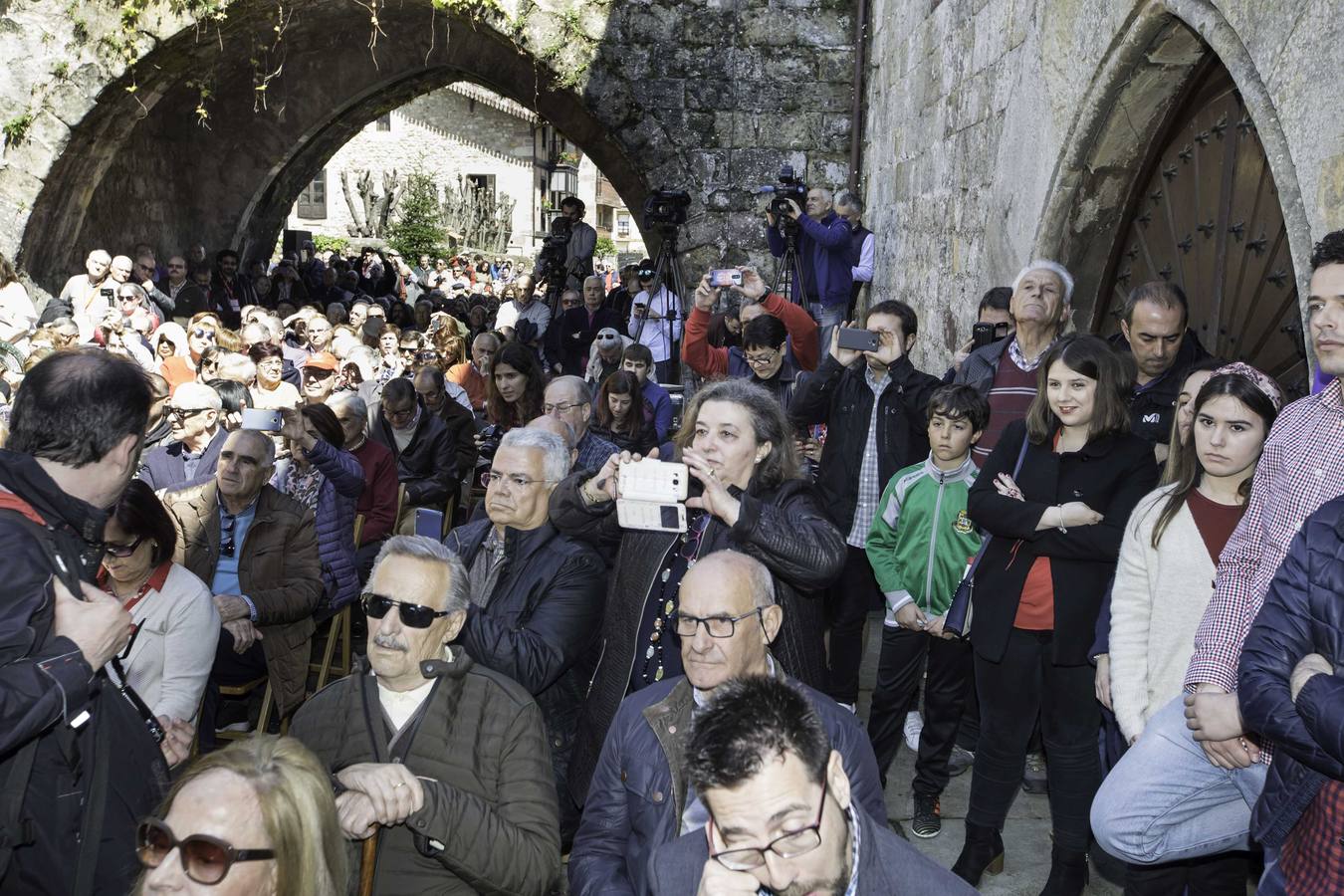 El secretario general del PSOE ha presidido este sábado la clausura de unas jornadas sobre municipalismo organizadas por los socialistas cántabros en Cartes