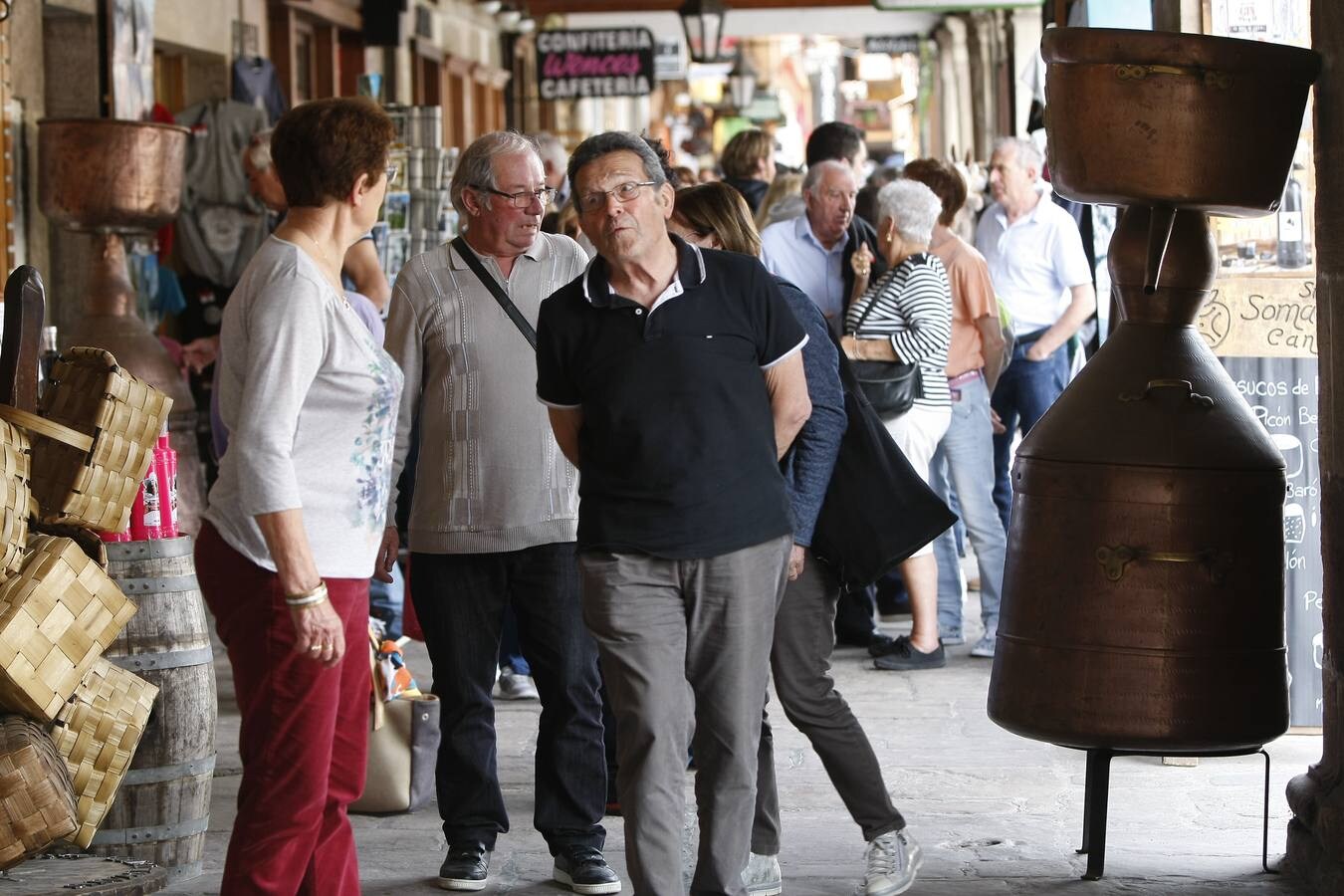 Fotos: Ambiente en Potes en el día previo el cierre de la Puerta del Perdón