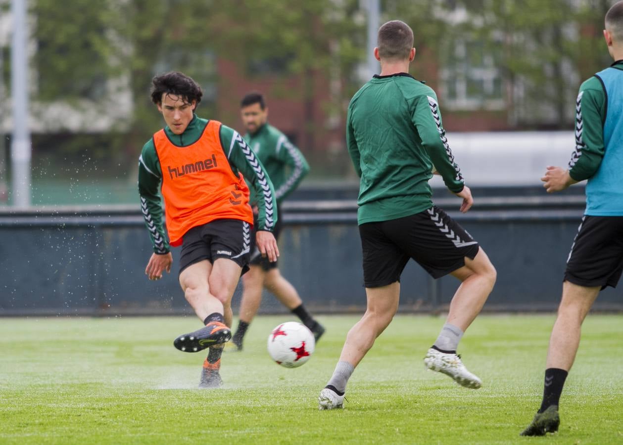 Fotos: El Racing prepara el partido de este domingo ante el UD Logroñés