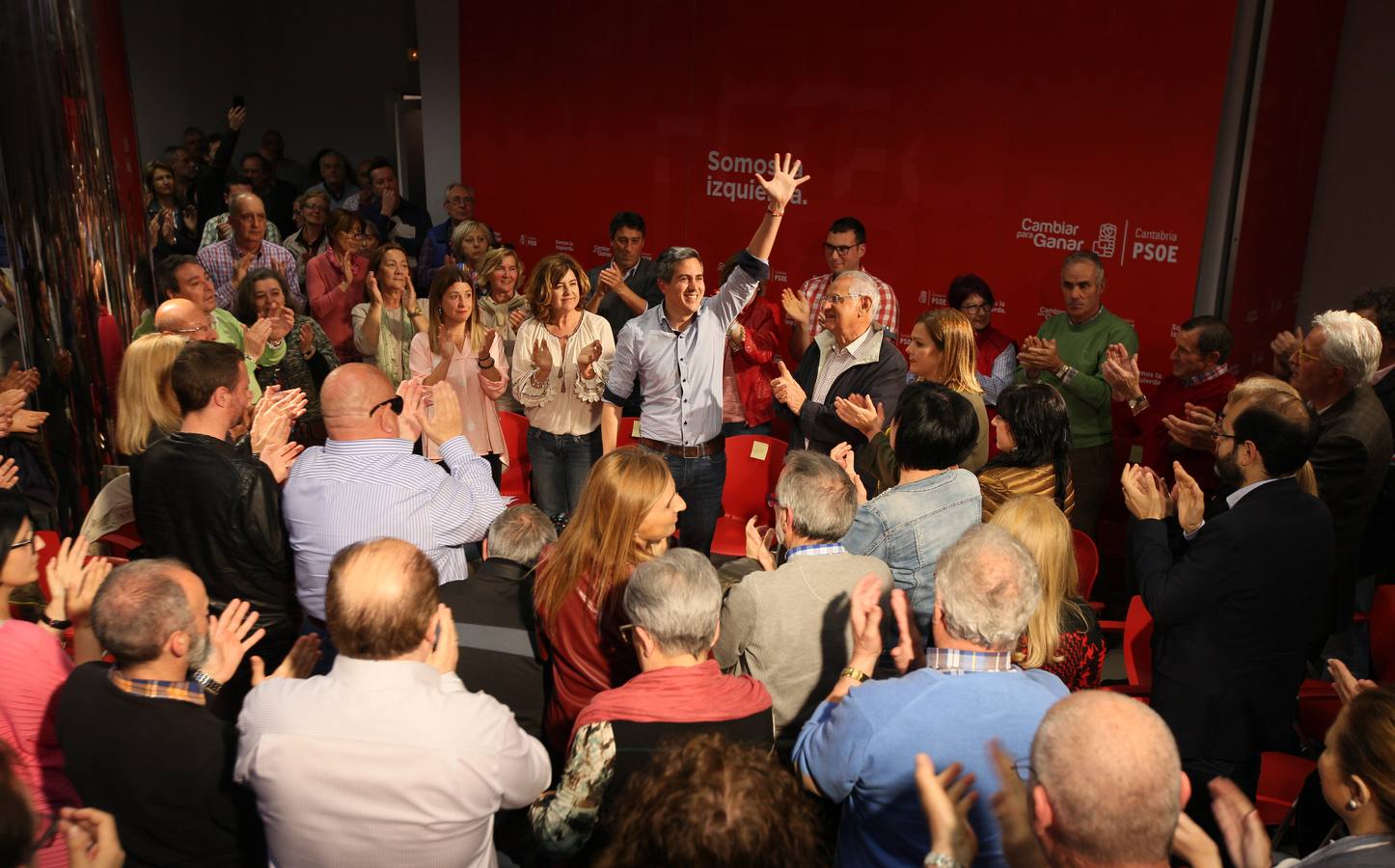 Fotos: Zuloaga presenta en la sede del partido su candidatura a las primarias