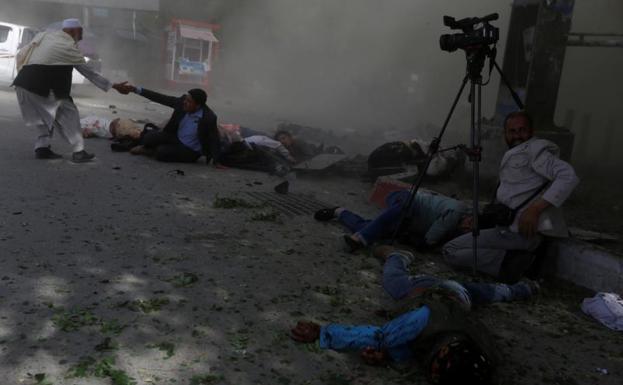 La segunda explosión ha tenido lugar junto a unos periodistas.