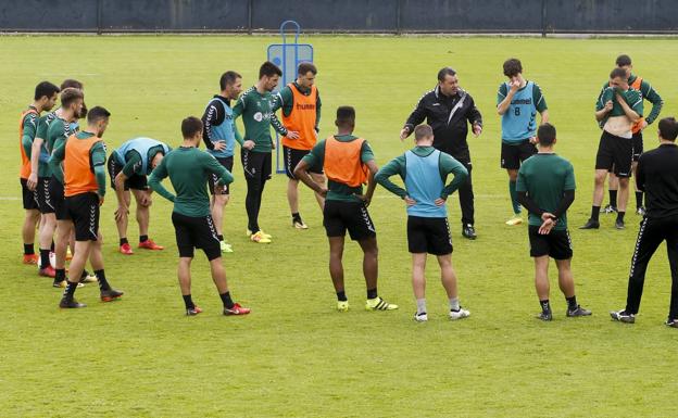 Imagen del entrenamiento de esta mañana en La Albericia.