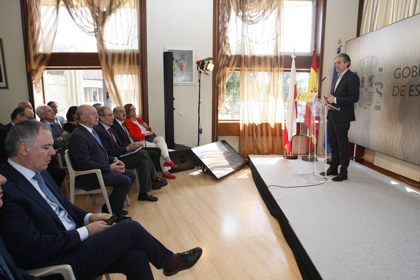 Fotos: El ministro De la Serna presenta el estudio informativo del tramo Aguilar-Reinosa de la línea de Alta Velocidad a Cantabria