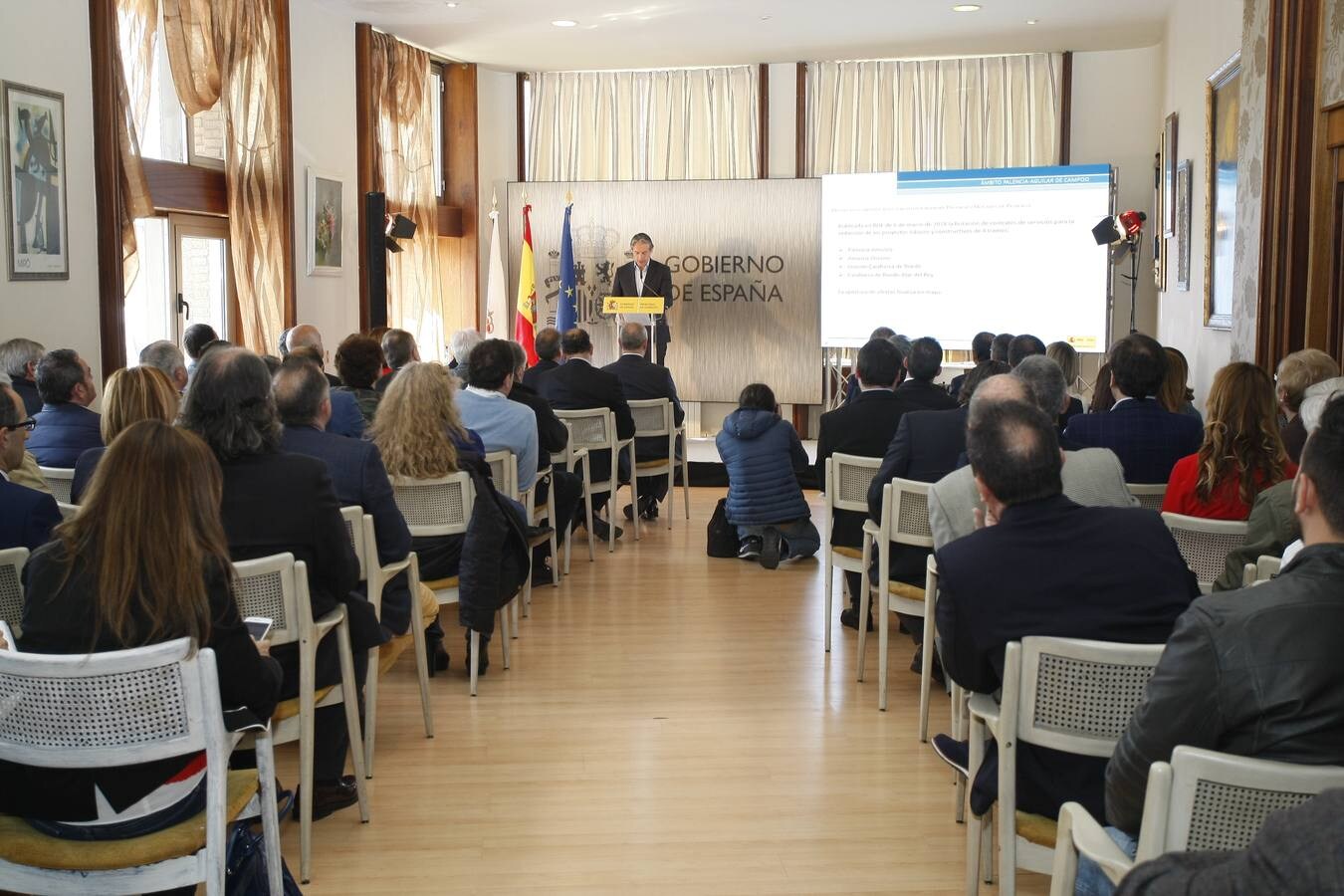 Fotos: El ministro De la Serna presenta el estudio informativo del tramo Aguilar-Reinosa de la línea de Alta Velocidad a Cantabria