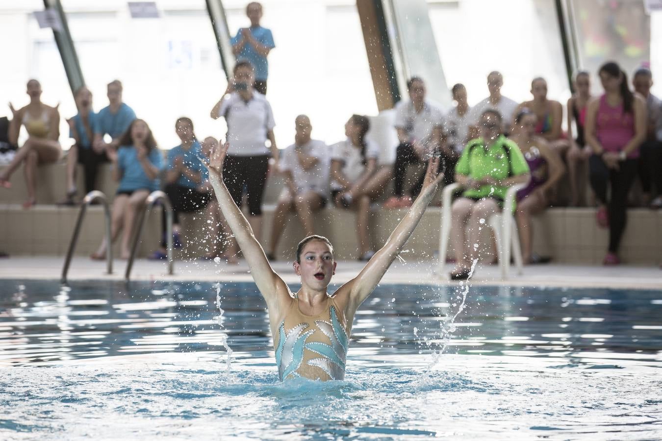 Las piscinas de Cross de Maliano reúnen a 140 sincronistas de toda España