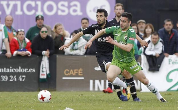 Partido entre el Lealtad y el Racing.