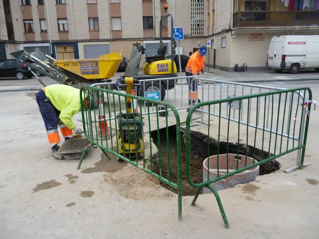 Laredo, tras las obras de saneamiento, asfaltará la Avenida de Francia