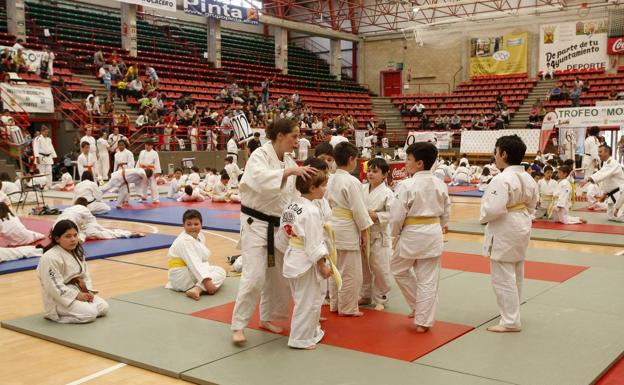 Mil judokas de entre 4 y 12 años participarán en el XII Trofeo 'Mozuco'