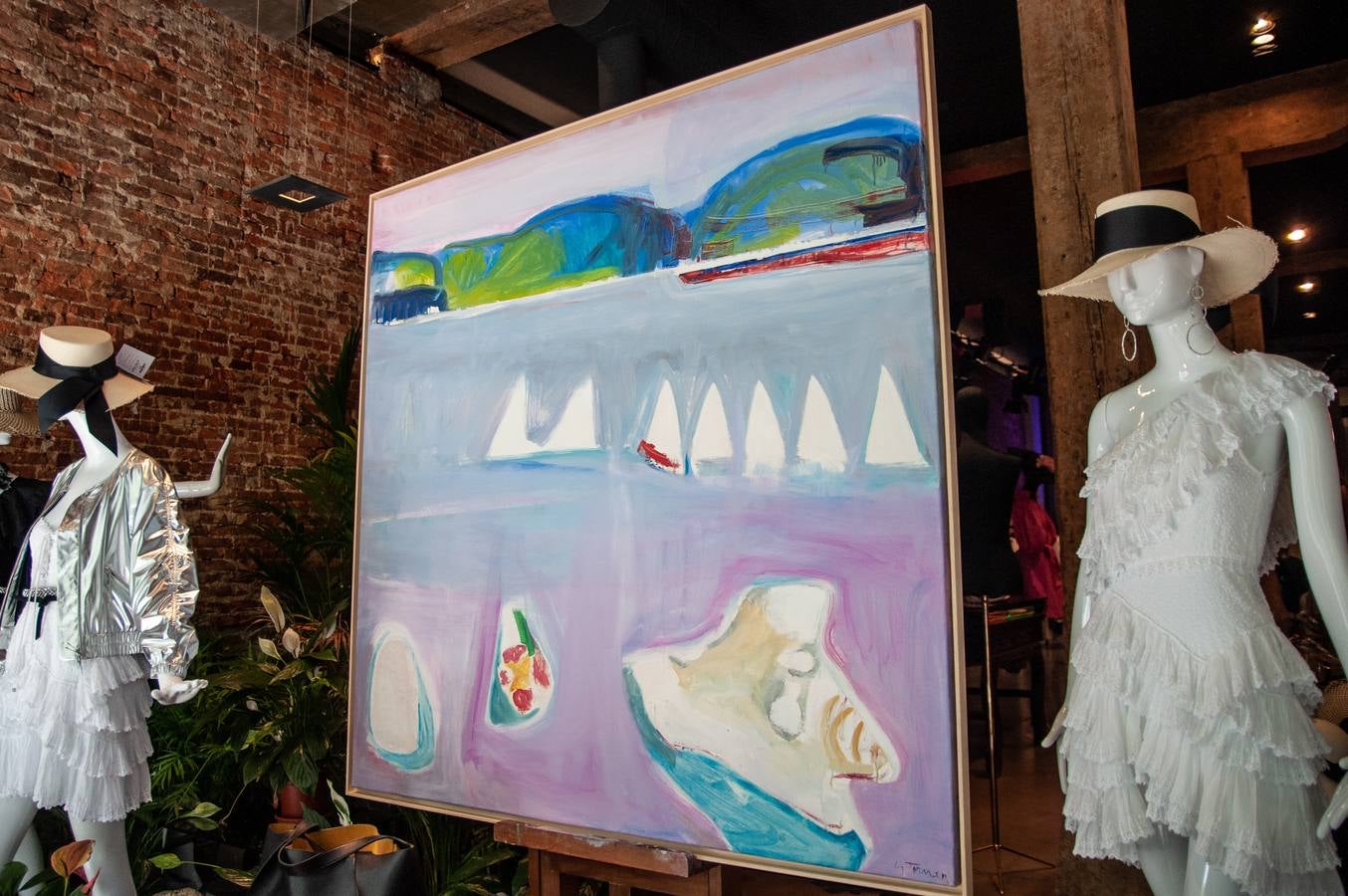 TIENDA: Del Rosa al Amarillo, c/ Hernán Cortés ARTISTA: Gloria Torner
