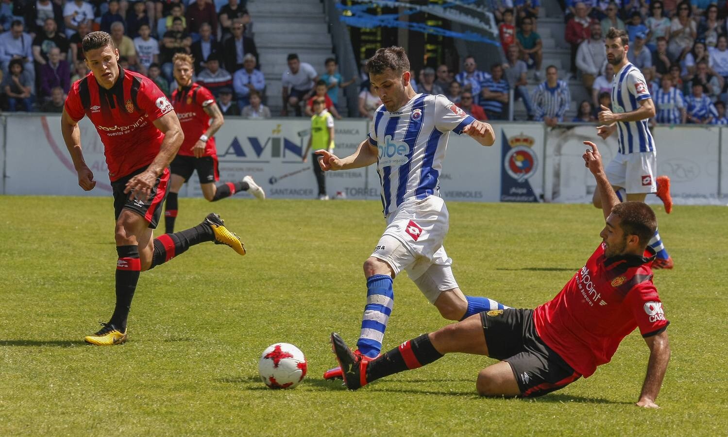 El equipo torrelaveguense jugará la vuelta en Mallorca con tres goles de ventaja | Juanma Barbero, Nacho Rodríguez, en dos ocasiones, y Lucho han sido los goleadores gimnásticos