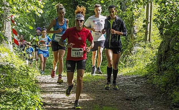 La selección de Cantabria vence en el Nacional de carreras verticales