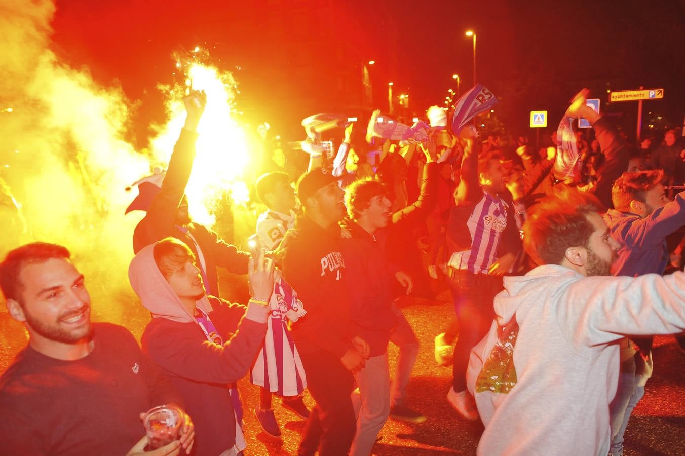 Fotos: Locura en Torrelavega