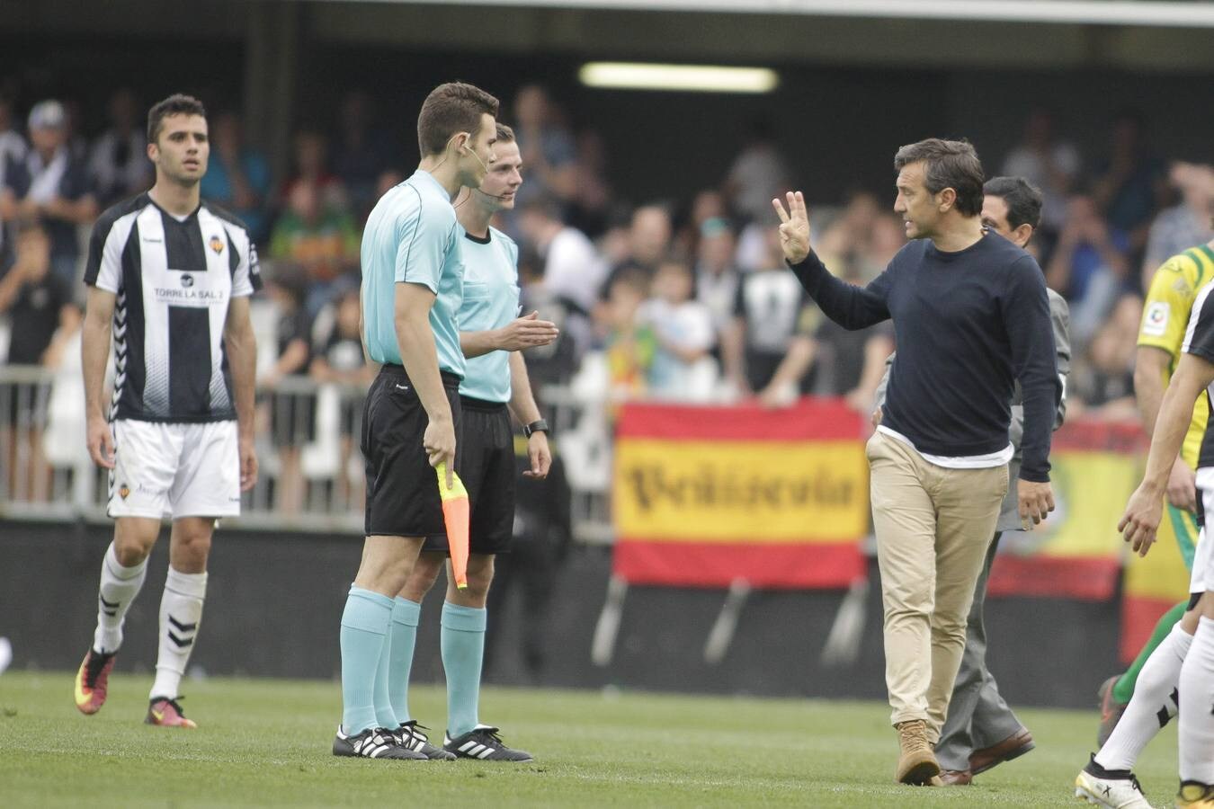 Fotos: El Tropezón cae en Castalia