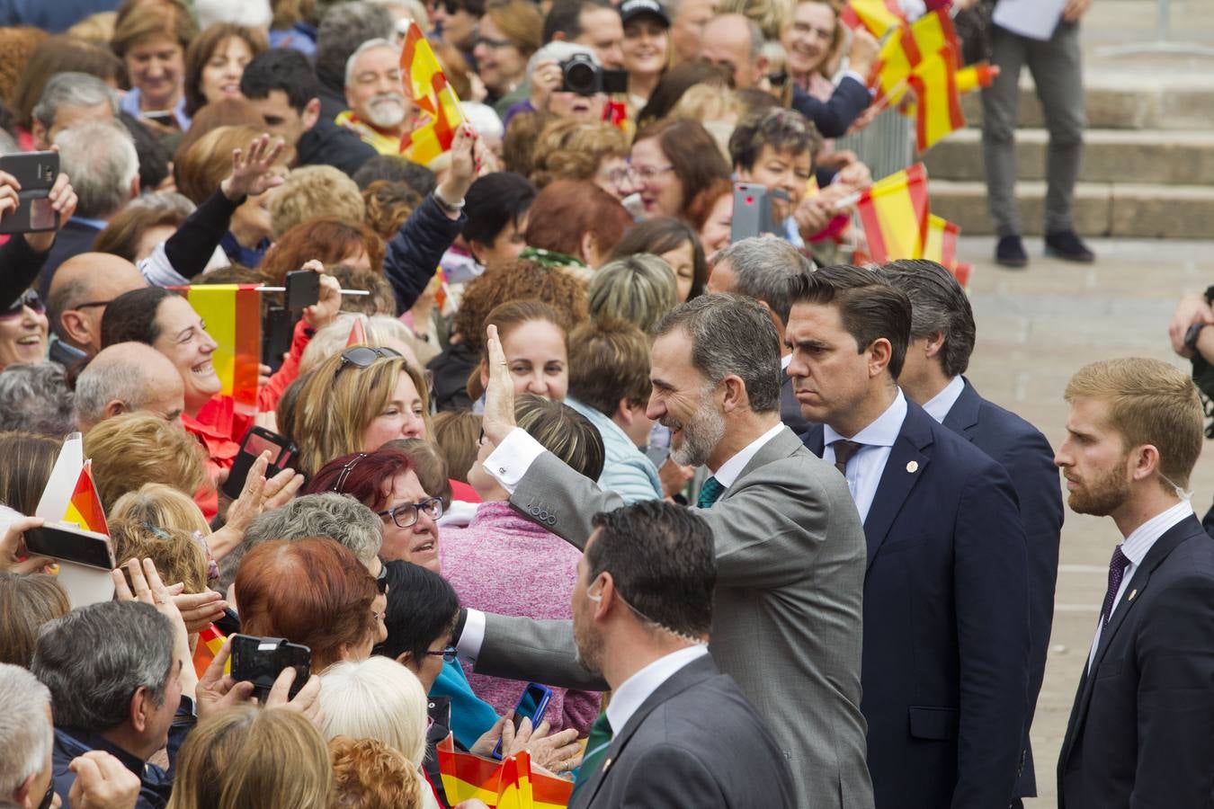 Fotos: Visita del Rey Felipe VI a Reinosa