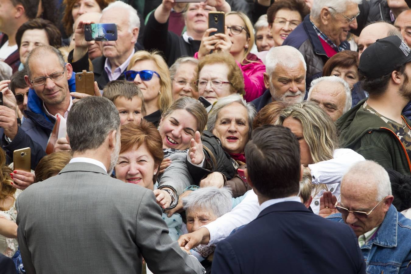 Fotos: Visita del Rey Felipe VI a Reinosa