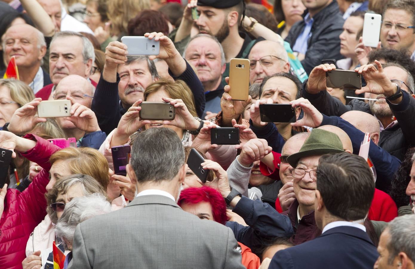 Fotos: Visita del Rey Felipe VI a Reinosa