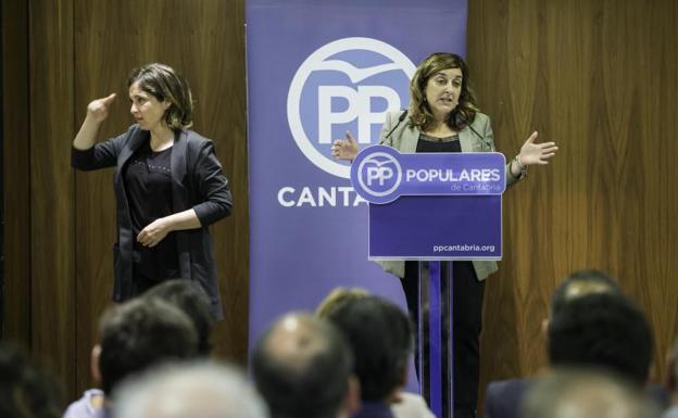 Buruaga apuesta por una «candidatura única» para elegir al sucesor de Rajoy 