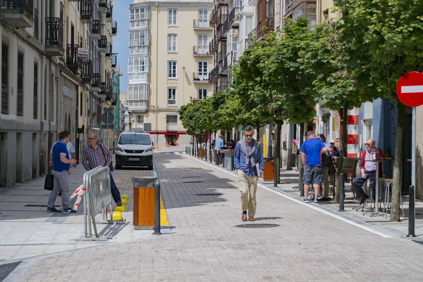 Fotos: La calle Peña Herbosa al fin se abre al tráfico