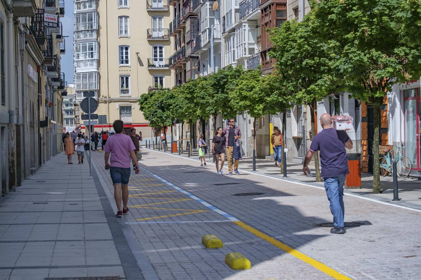 Fotos: La calle Peña Herbosa al fin se abre al tráfico