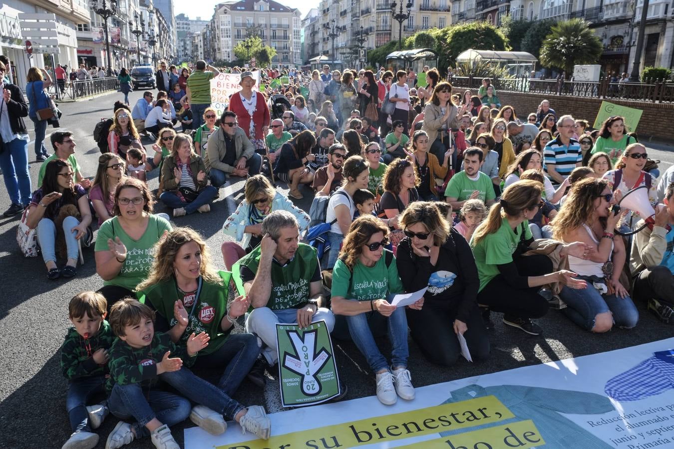 Fotos: Protesta de los profesores en Santander en esta jornada de huelga