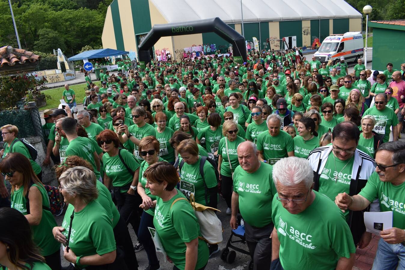 Fotos: Multitudinaria marcha contra el cáncer celebrada en Cartes