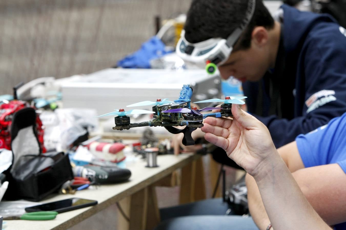 Fotos: Carrera de drones en Torrelavega