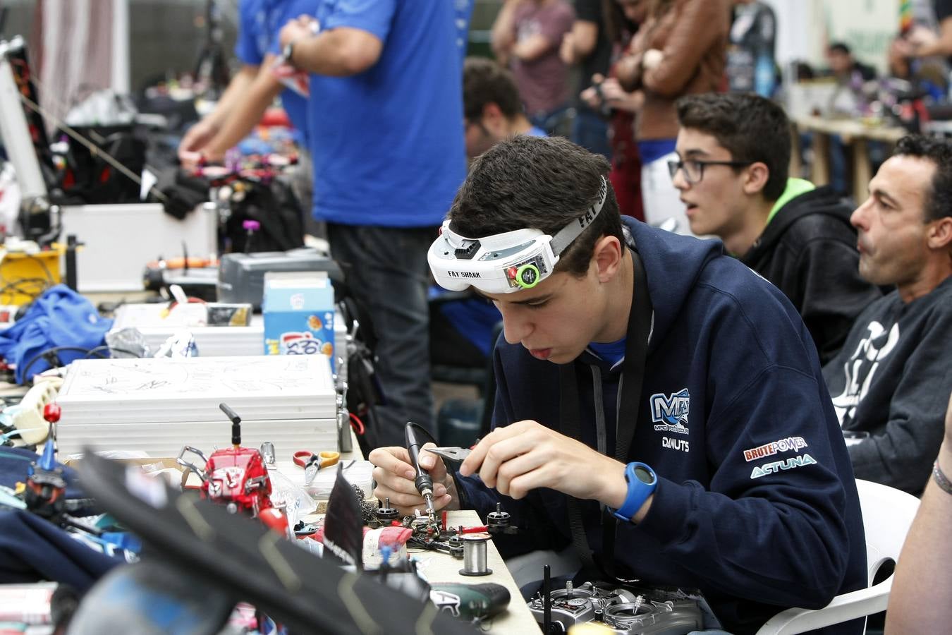 Fotos: Carrera de drones en Torrelavega