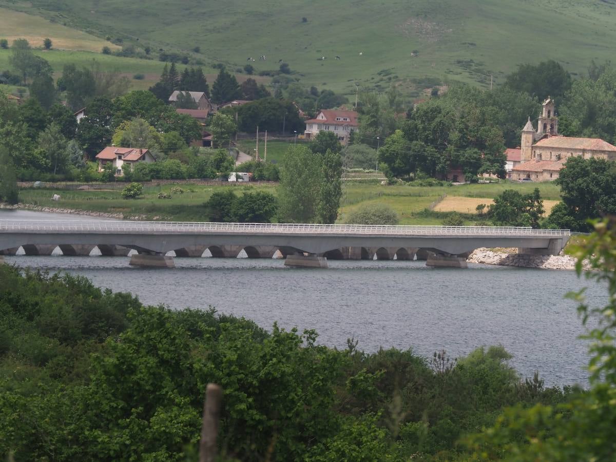 El embalse del Ebro deja atrás uno de sus años más complicados recibiendo al verano el nivel de agua al 87% de su capacidad.