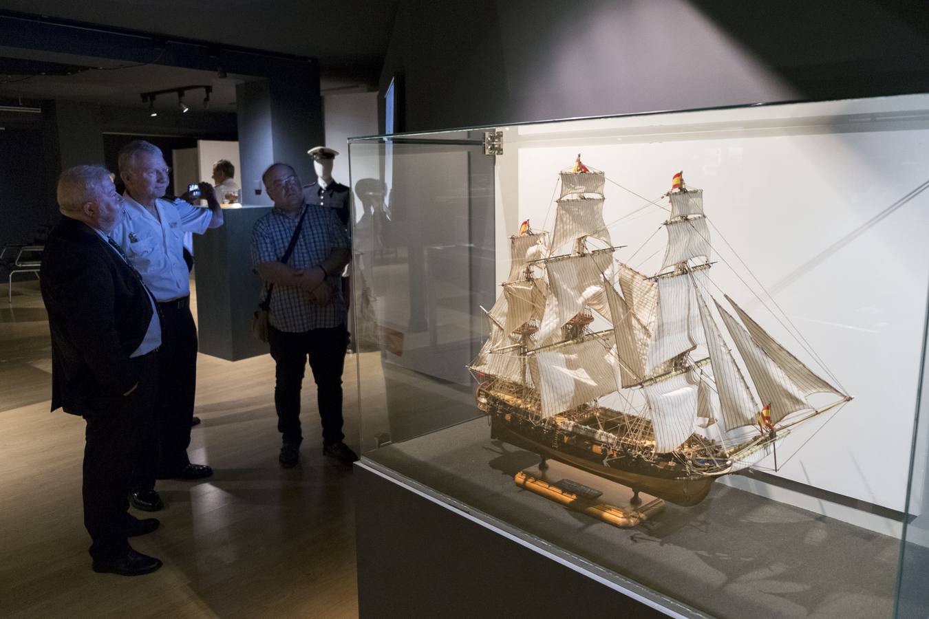 Fotos: El Museo Marítimo inaugura una exposición de modelismo naval