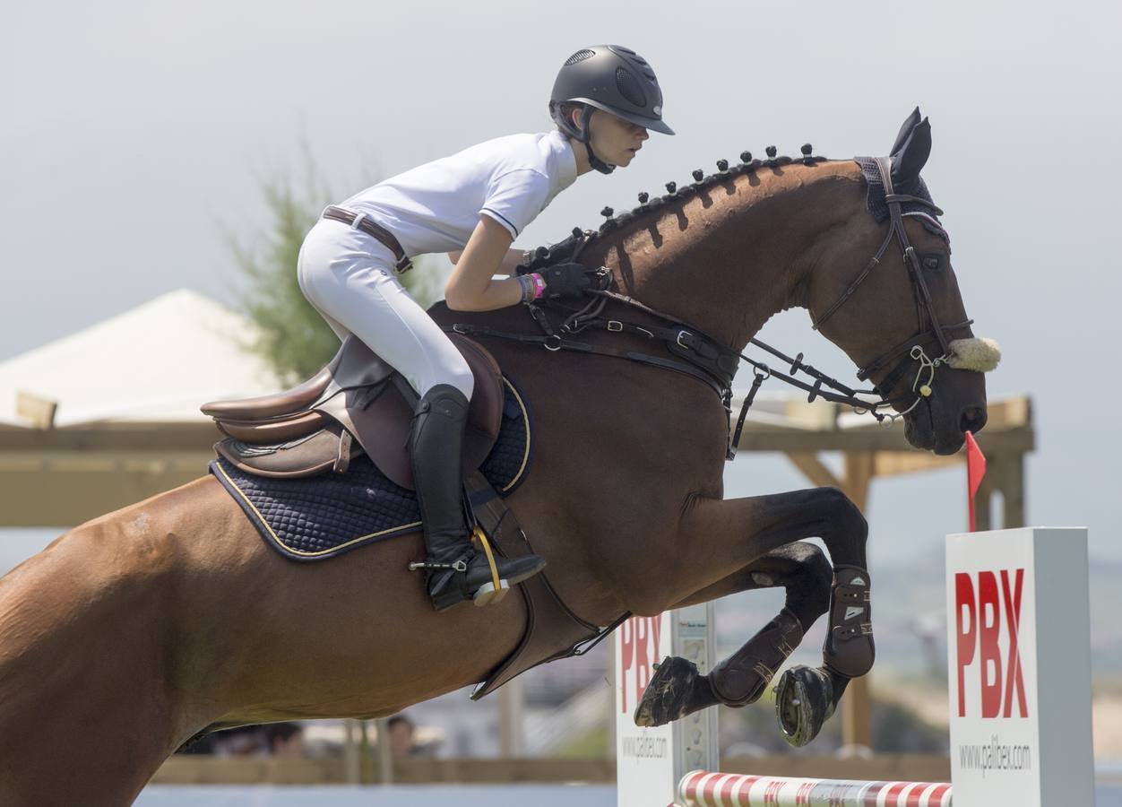 Fotos: Arrancó el Concurso de Saltos de La Magdalena con el Trofeo Hotel Real