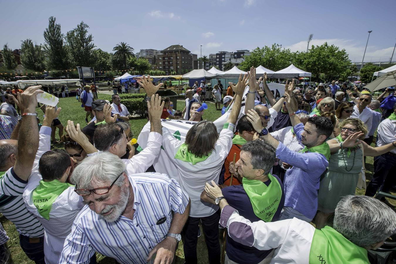 La fiesta del PRC se ha visto empañada por el enfrentamiento entre miembros de la Plataforma de las EXcavadas y simpatizantes y militantes del PRC