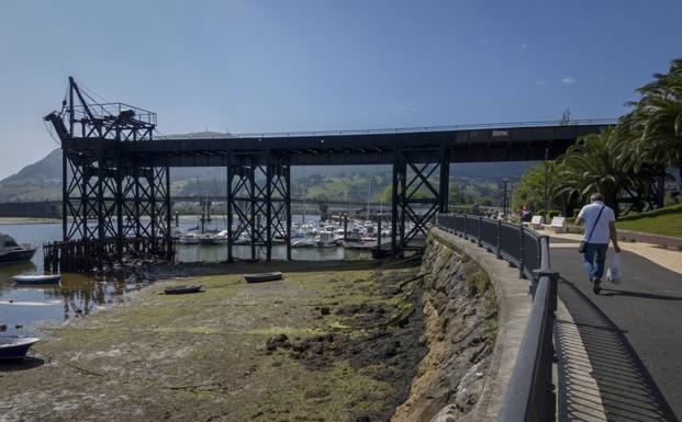 El Puente de los Ingleses de El Astillero necesita una reparación «urgente», según un informe técnico.
